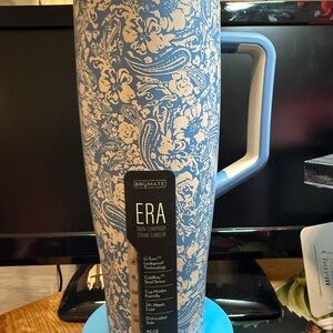 NIB BrüMate 40oz Osmosis Blue Era Floral Tumbler Billabong New
